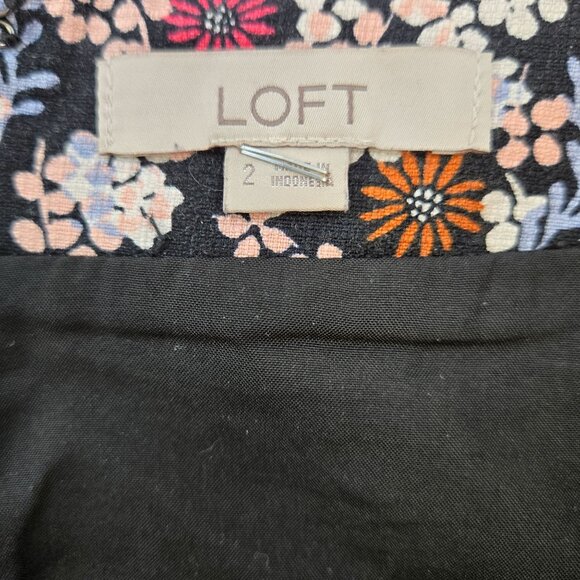Loft Floral Print Mini Pencil Skirt Size 2 - Picture 3 of 6